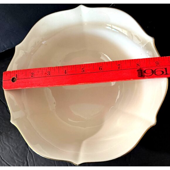 Lenox Vintage Ivory & Gold Scalloped Serving Bowl With Ornate Green & Gold Trim - Picture 6 of 9